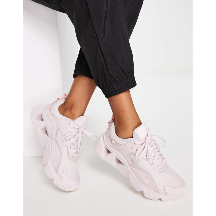 slepen Bewijzen tij Nike Ryz 365 2 sneakers in light pink | ASOS