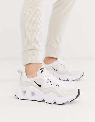 Nike ryz 365 2025 blanche et noire femme