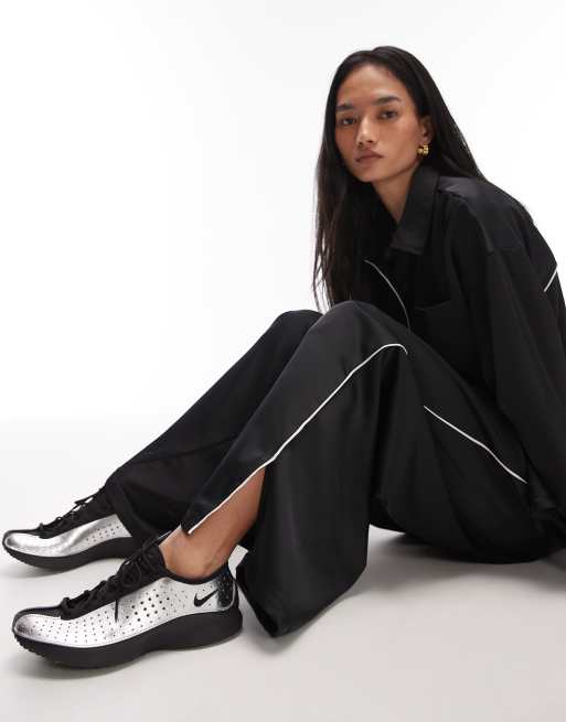 Nike satin wide leg trousers with waistband detail in black, 2 of 5