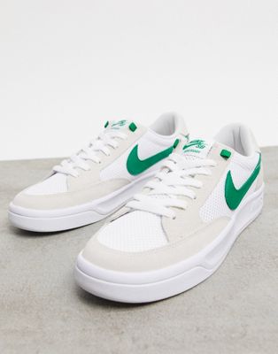 Nike SB Adversary trainers in white 