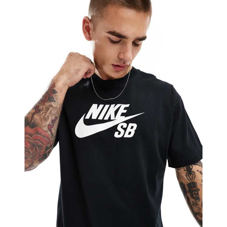 Nike SB central logo t shirt in black