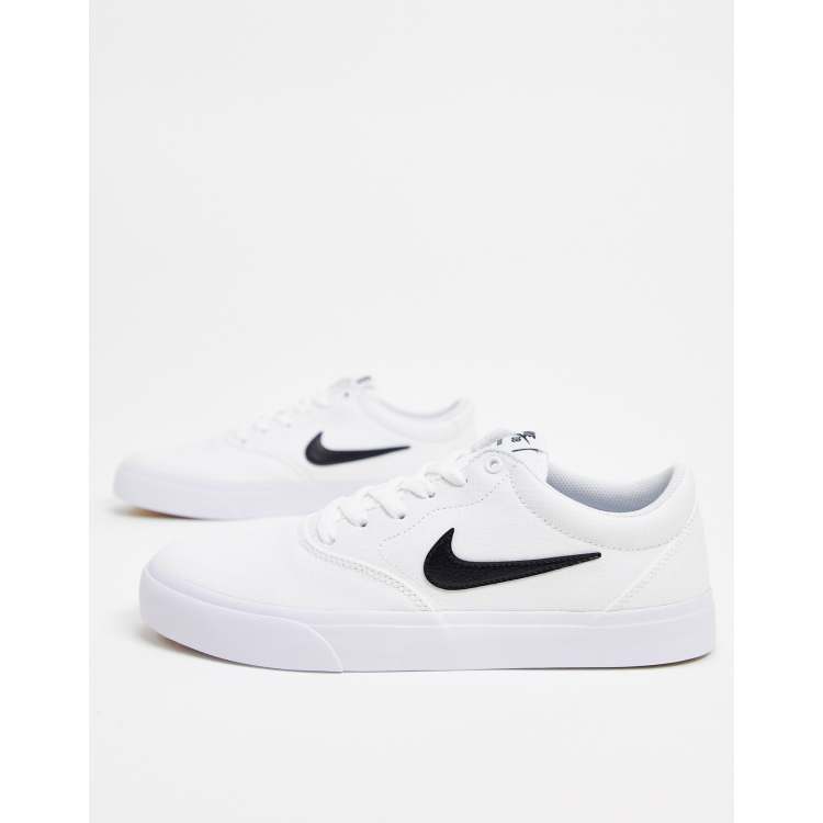 Auto salvar desarrollando Nike SB Charge canvas trainers in white | ASOS