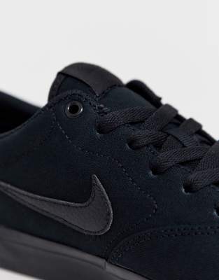 all black nike sb