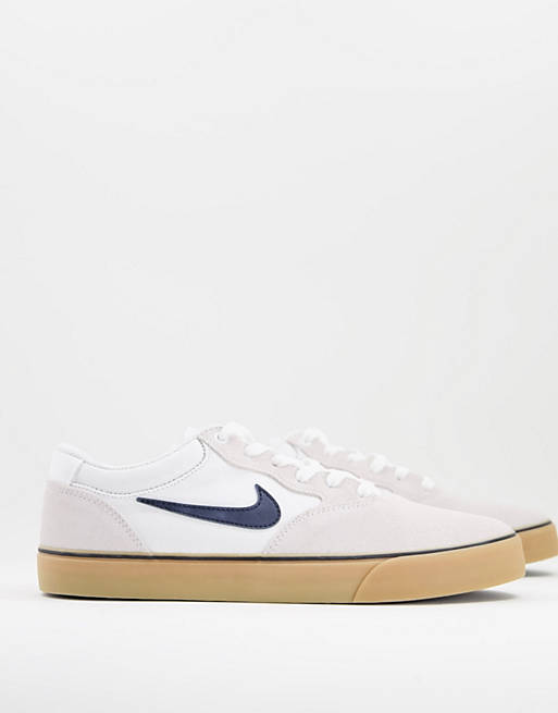 Nike SB Chron 2 skate trainers in white with gum sole