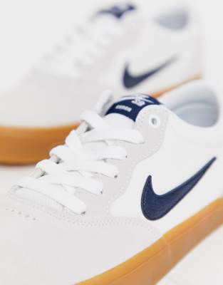 Nike SB Chron in white with gum sole | ASOS