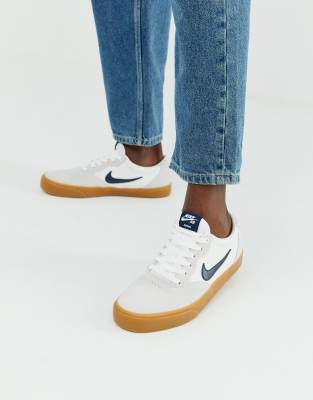 Nike SB Chron in white with gum sole | ASOS