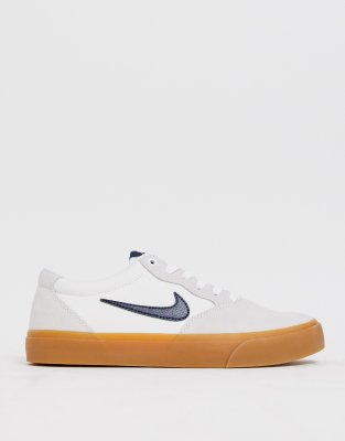 Nike SB Nike SB Chron trainers in white with gum sole