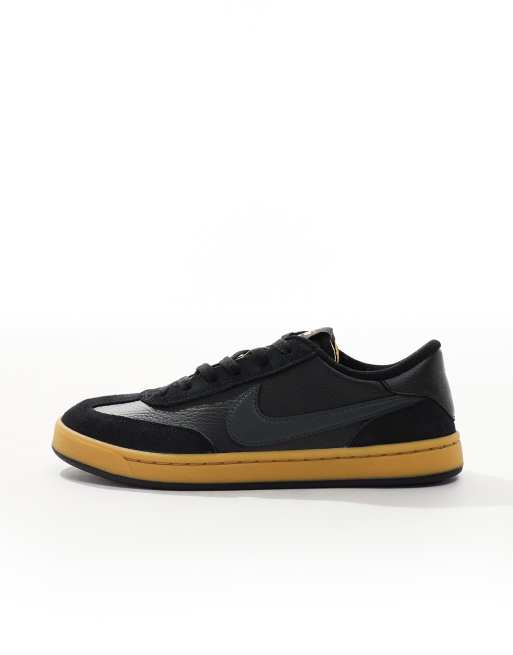 Nike classic nere online