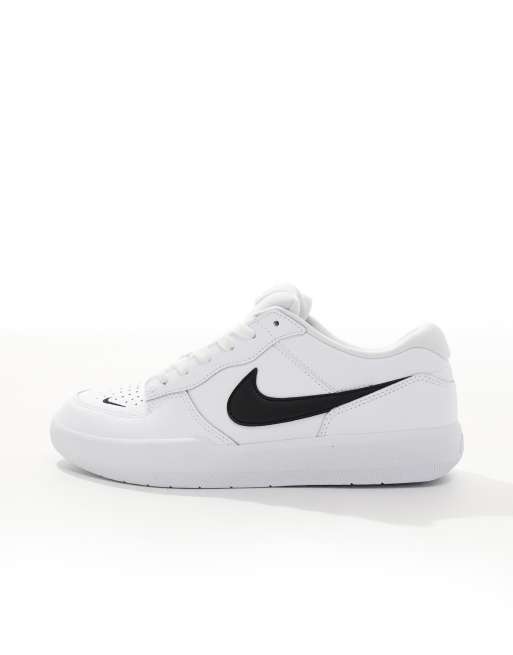 Nike SB Force 58 trainers in white and black