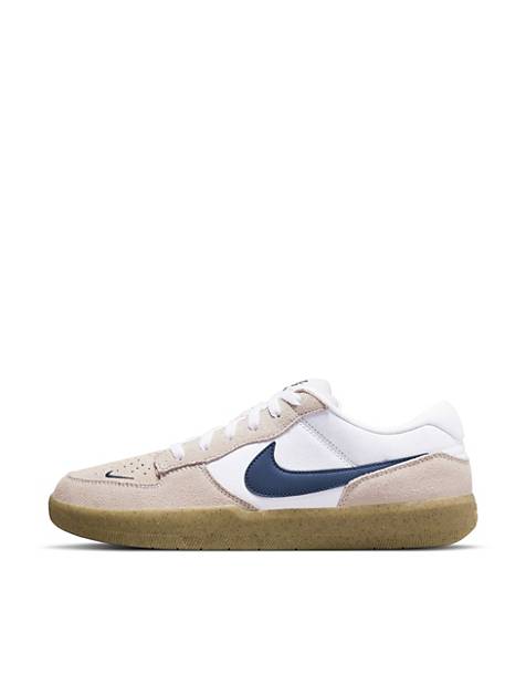 Nike SB Force 58 trainers in white and tan