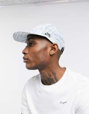 nike graphic cap