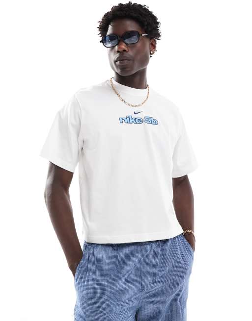 Nike SB - Hvid T-shirt med firkantet pasform og grafik