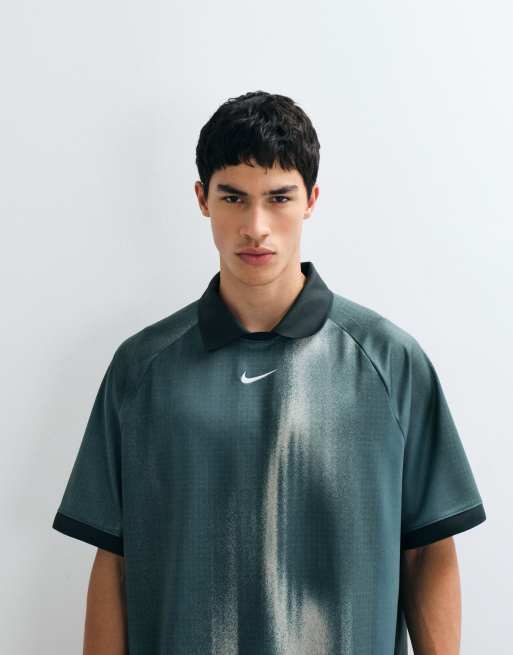 Nike SB jacquard woven replica soccer jersey in black | ASOS