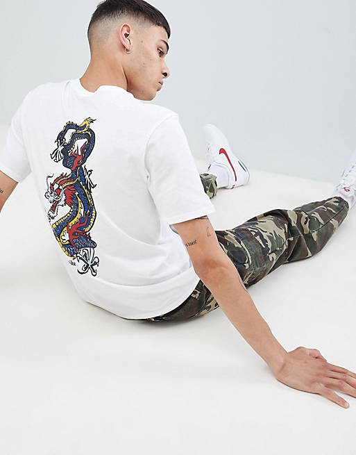 extremadamente Resistencia A la verdad Nike SB T-Shirt With Dragon Print In White 923436-100 | ASOS