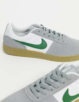 nike sb team classic gum sole