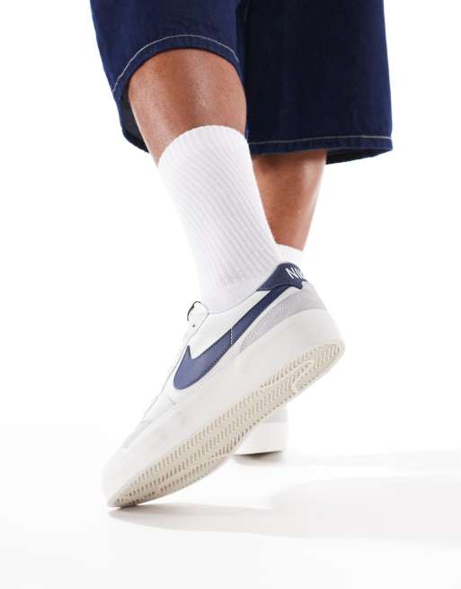 Nike SB Zoom Pogo plus trainers in white and navy , 5 of 5