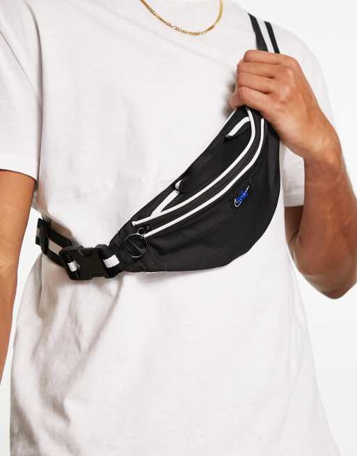 Nike – Schwarze Heritage-Gürteltasche