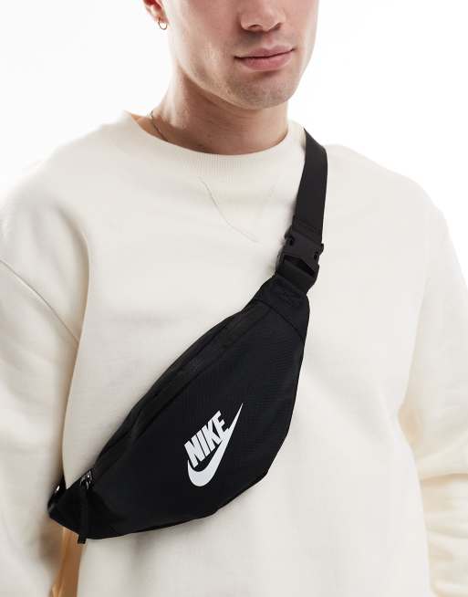 Nike Schwarze Heritage Gurteltasche ASOS