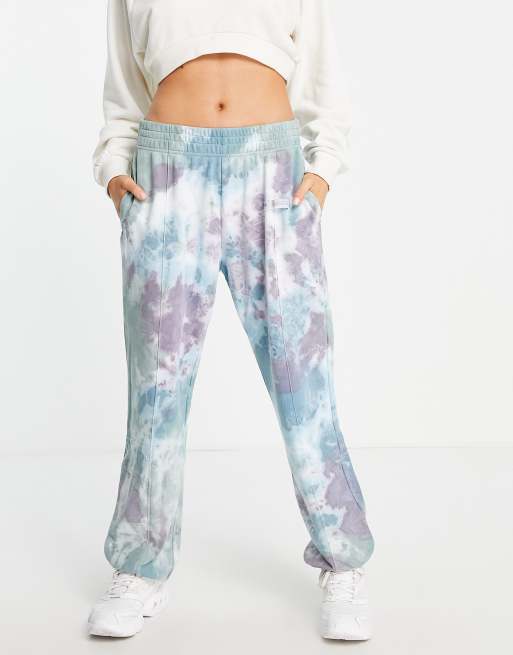 Nike Seasonal Classics Pack acid wash loose fit cuffed sweatpants