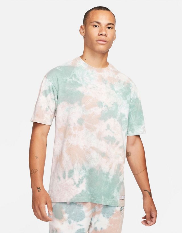 Nike Seasonal Classics Pack color dye logo oversized T-shirt in teal green