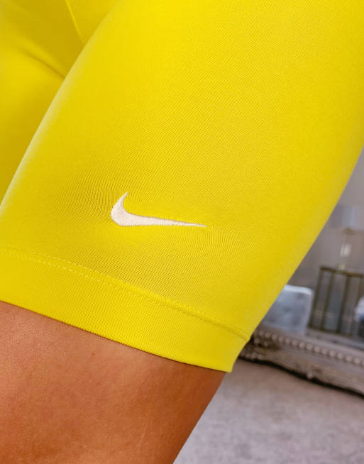 Nike Short legging Jaune