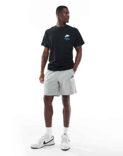 Nike - Short met klein grafisch logo in grijs - view 1