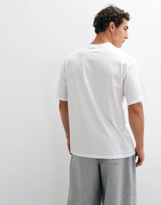 Nike short-sleeved t-shirt in white with floral patch, 5 of 9