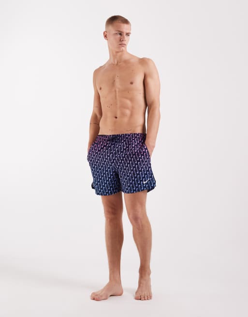 Nike - Shorts de baño de 5" azul marino con estampado de logo Volley, 2 de 5