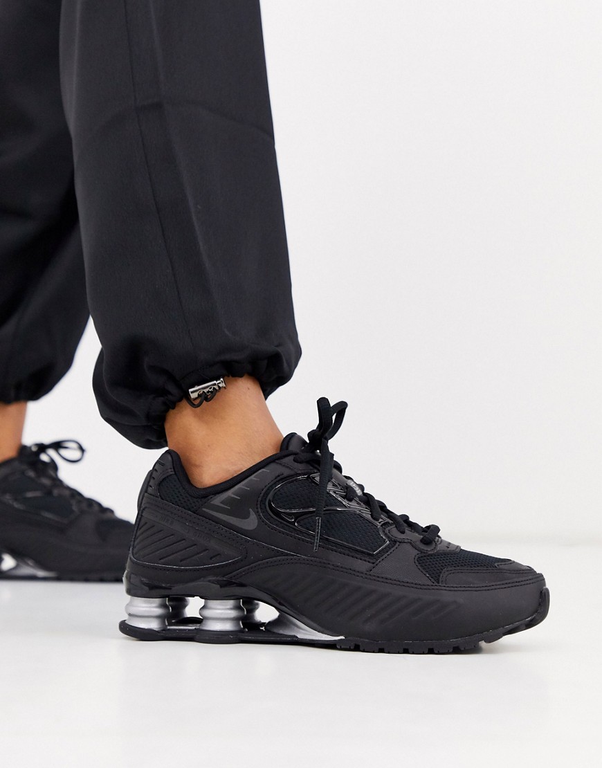 Nike - Shox Enigma 9000 - Sneakers in zwart en zilver