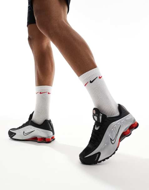 Nike - Shox R4 - Baskets - Rouge et argenté métallisé - view 1