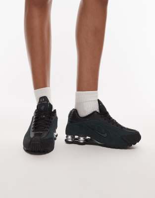 Nike - Shox R4 - Sneaker in Schwarz und Dunkelgrün