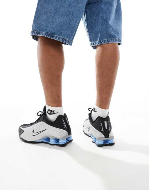 Nike Shox R4 sneakers in black and silver