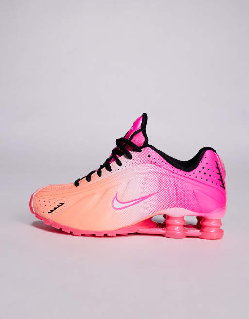 Nike Shox R4 sneakers in hot pink