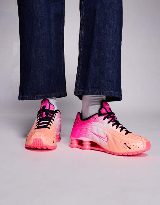 Nike Shox R4 sneakers in hot pink