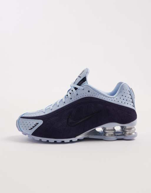 Nike Shox R4 sneakers in light blue and navy, 2 of 5