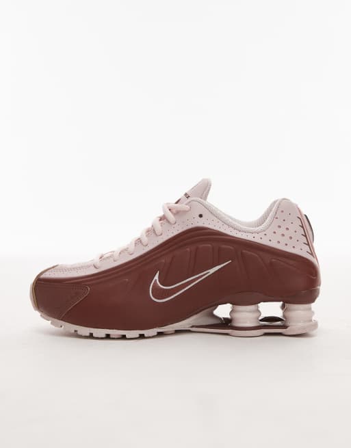 Nike Shox R4 sneakers in light pink