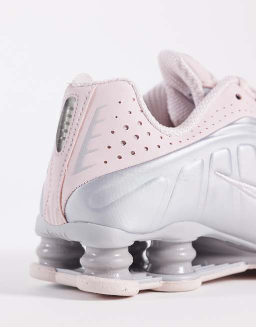 Nike - Shox R4 - Sneakers in roze en grijs, 2 van 5