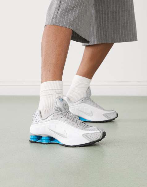 Nike Shox R4 sneakers in silver and white - view 1