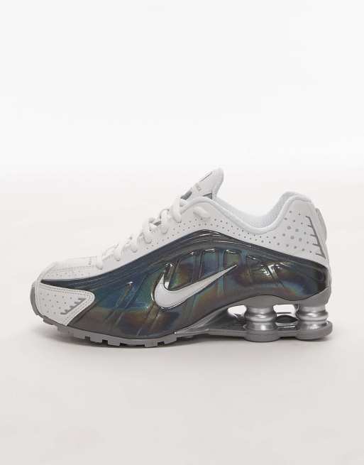 Nike Shox R4  unisex trainers in white and metallic purple