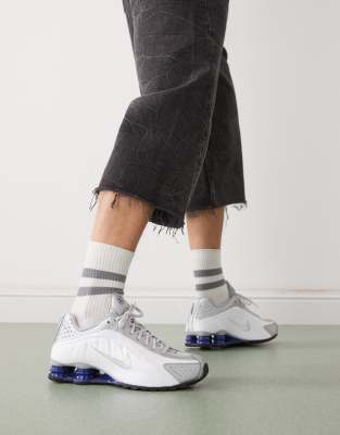  Shox R4 unisex trainers 