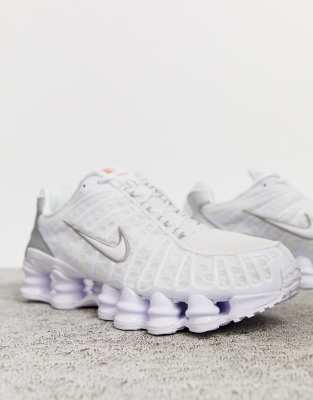 nike shox blanc et or