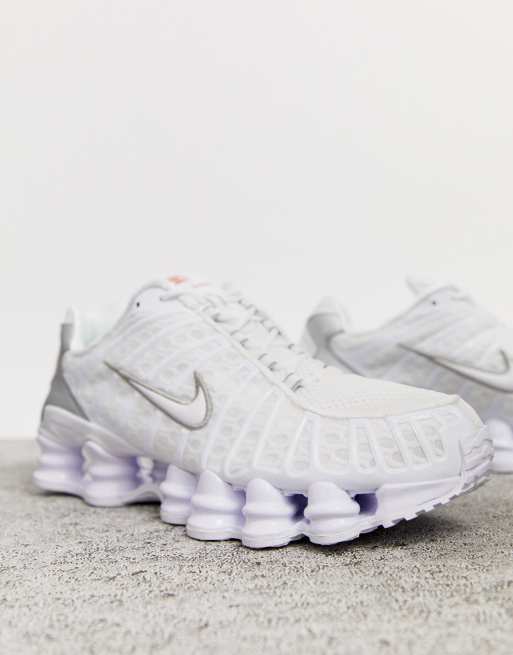 Nike shox femme clearance blanche