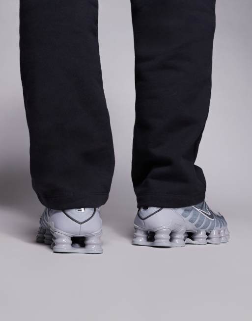 Nike – Shox TL – Grå och limegröna träningsskor, 3 av 5