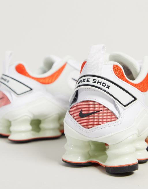 Nike shox shop blanc et or