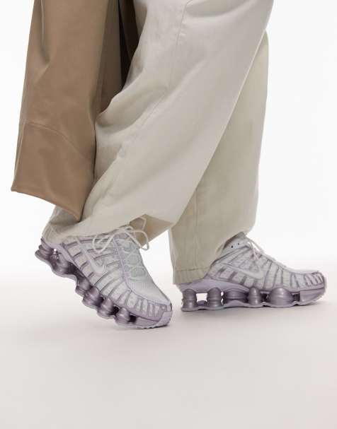 Nike – Shox TL – Sneaker in Weiß und Flieder - view 1