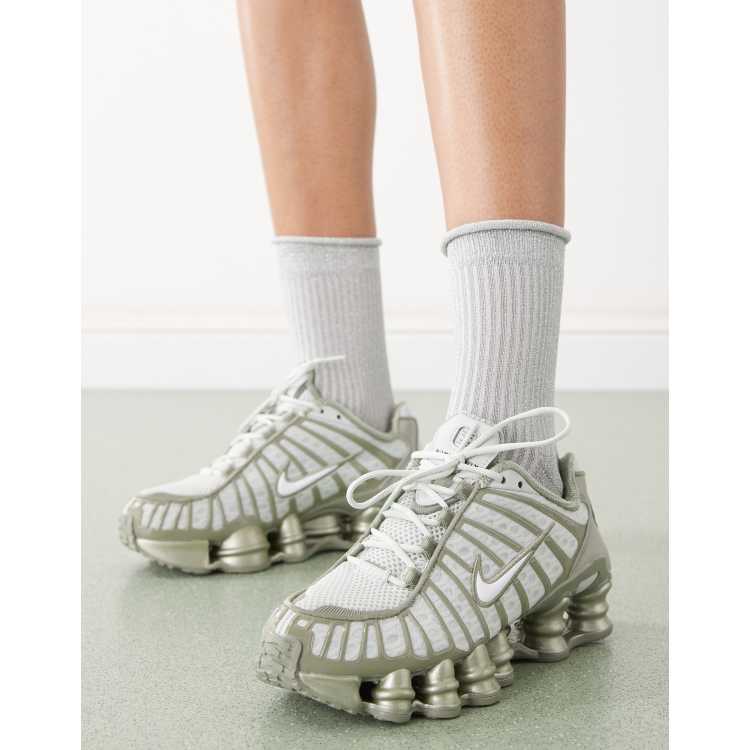 Nike Shox TL sneakers in light green | ASOS