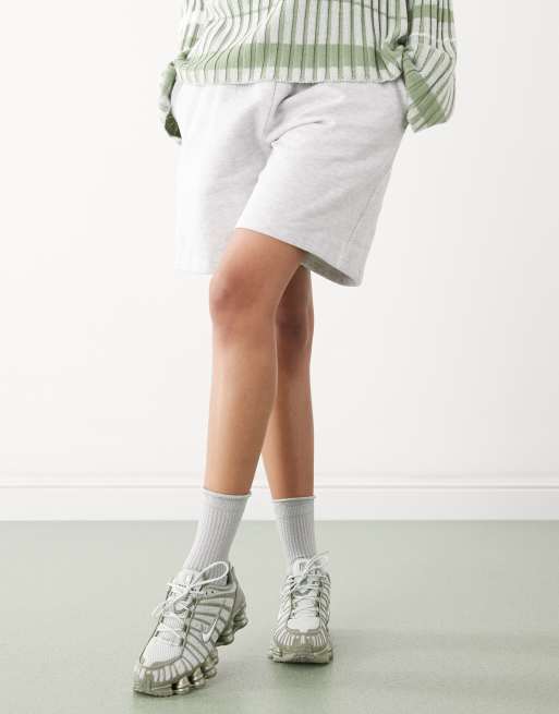Nike Shox TL sneakers in light green, 3 of 5