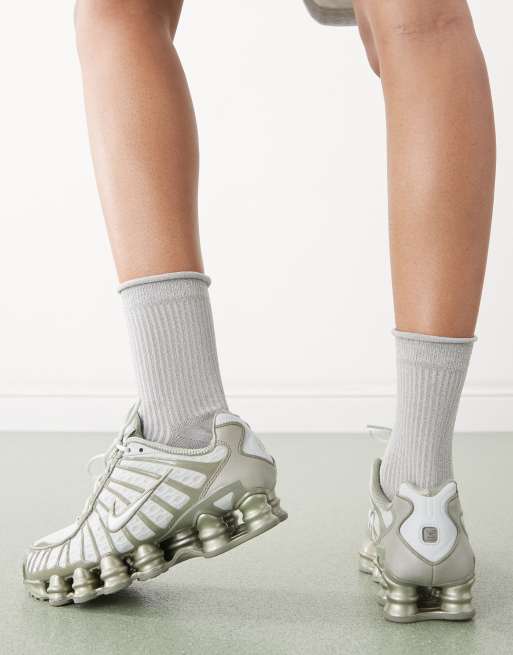 Nike Shox TL sneakers in light green