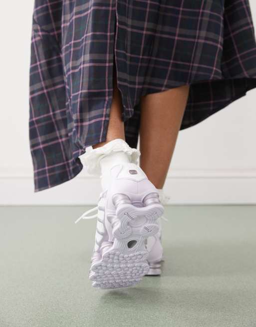 Nike Shox TL sneakers in white and purple, 3 of 5