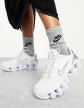 Nike Air Jordan 1 Mid sneakers in gray/white